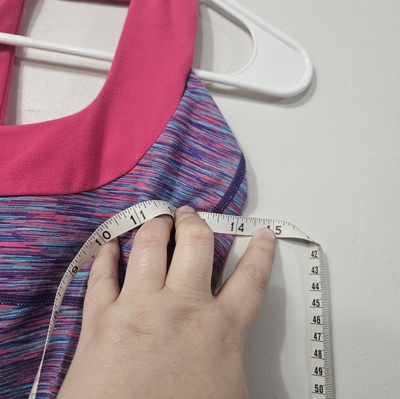 Lululemon Scoop Neck Athletic Tank Top! - Picture 5 of 6